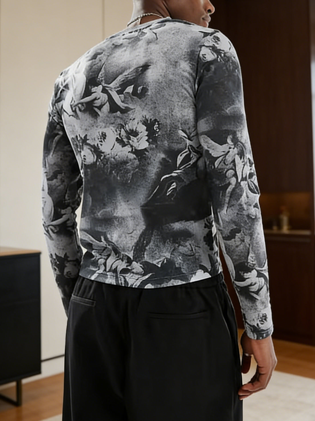 Black & White Classical Painting Print Slim-Fit Long-Sleeve Top